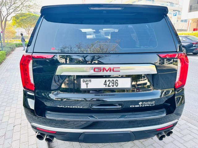 2021 GMC Yukon Denali thumbnail 4