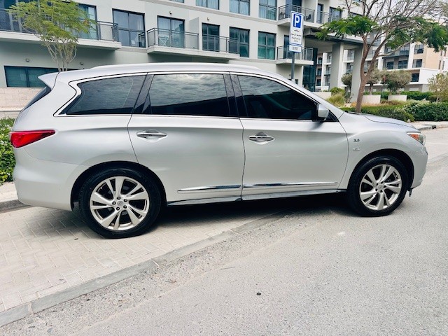 2015 Infiniti QX60 3.5 V6 Full Option thumbnail 3
