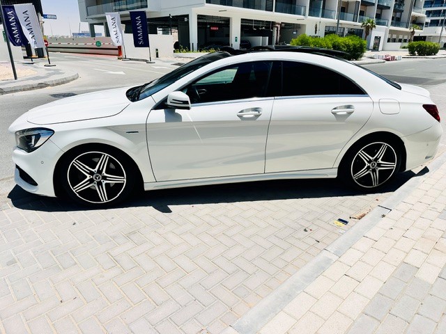 2018 Mercedes-Benz CLA 250 AMG Sport 4MATIC thumbnail 3