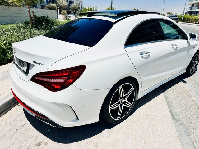 2018 Mercedes-Benz CLA 250 AMG Sport 4MATIC thumbnail 4