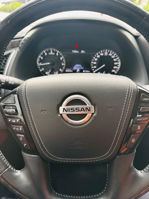 2021 Nissan Patrol Platinum City V8 thumbnail 8
