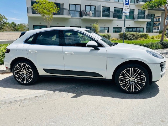2017 Porsche Macan S 3.0 V6 thumbnail 2
