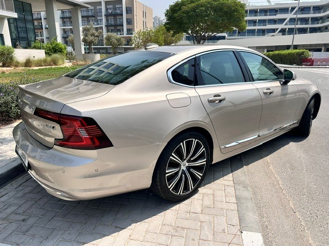 2023 Volvo S90 B6 AWD Ultimate Bright thumbnail 4